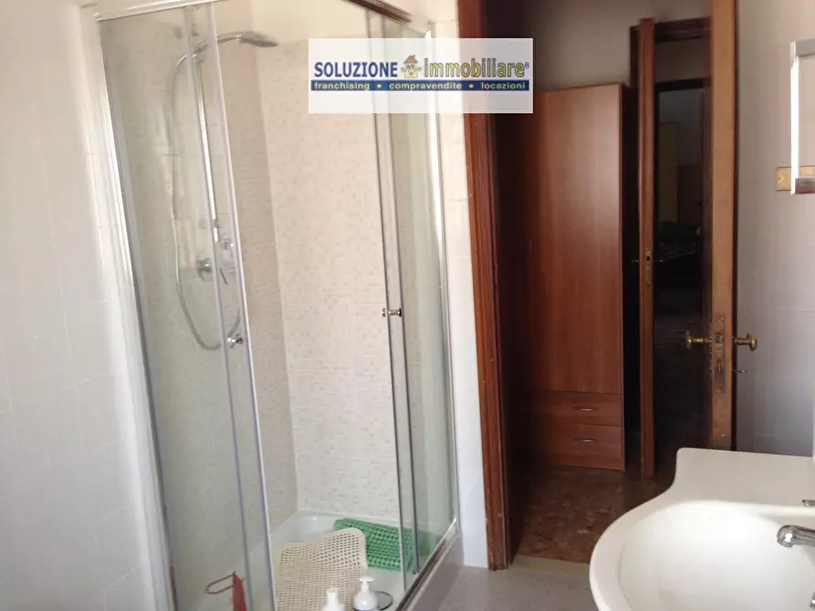 Immagine 13 di Casa semindipendente in affitto  in Viale B. Croce a Chieti