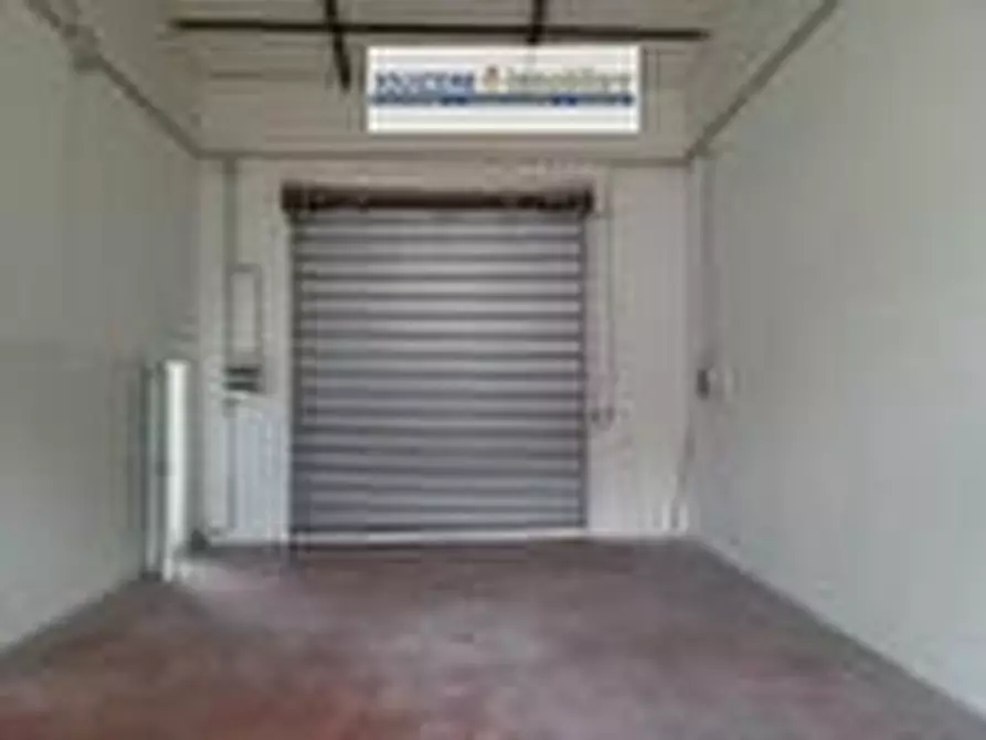 Immagine 2 di Capannone industriale in affitto  in Via Penne 53 a Chieti