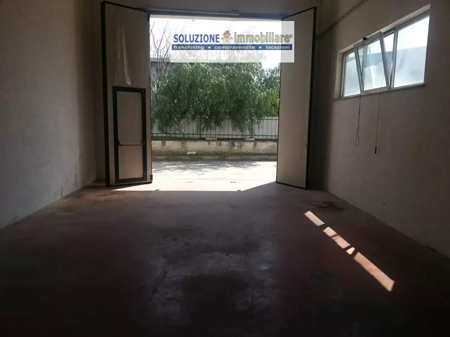 Immagine 1 di Capannone industriale in affitto  in Via Penne 53 a Chieti