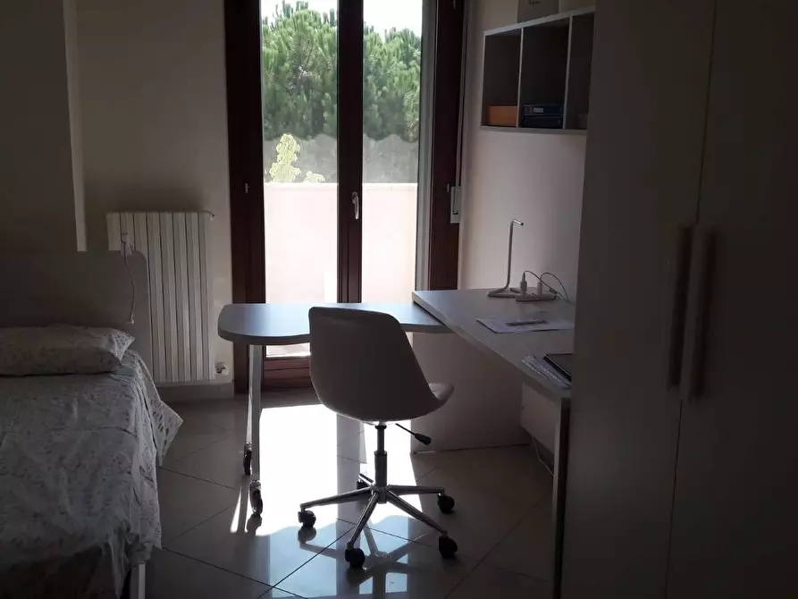Immagine 9 di Casa semindipendente in affitto  in Via Molino a Chieti