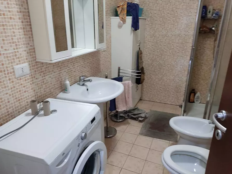 Immagine 16 di Casa semindipendente in affitto  in Via Papa Giovanni Paolo II a Chieti