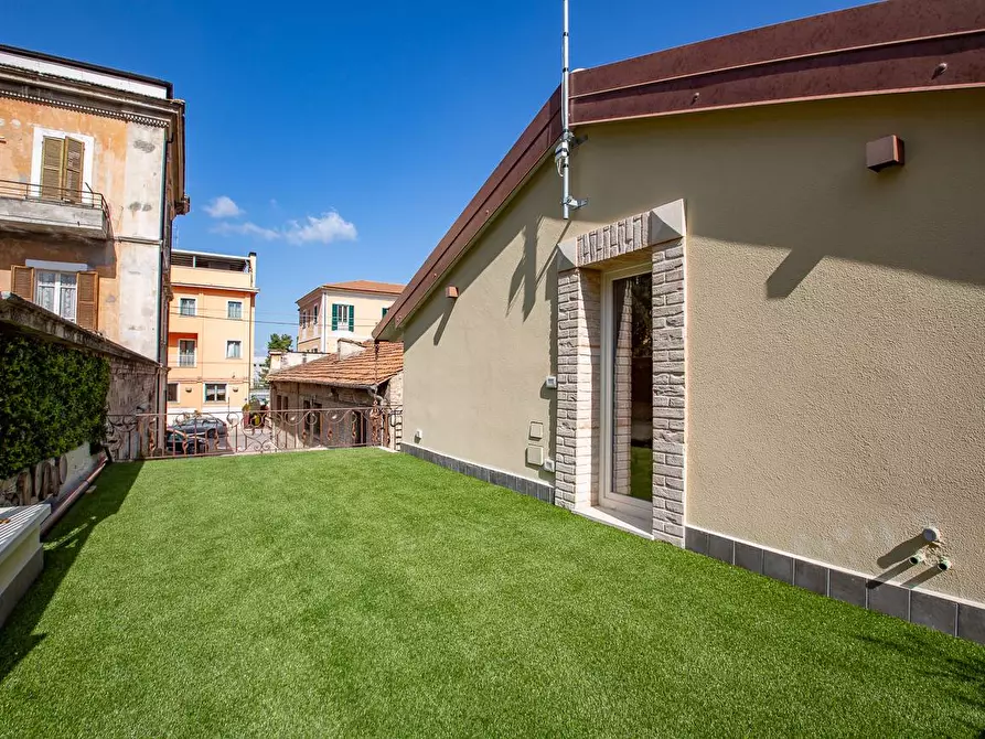 Immagine 21 di Villa in affitto  in Viale B. Croce 18 a Chieti