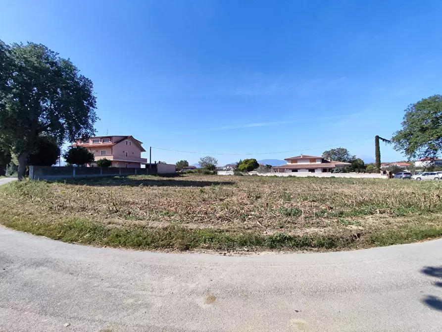 Immagine 13 di Terreno residenziale in vendita  a Cepagatti