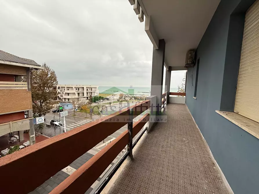 Immagine 19 di Appartamento in affitto  in Piazza Sant'Alfonso a Francavilla Al Mare