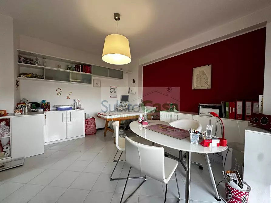 Immagine 7 di Ufficio in affitto  in Viale Abruzzo 20 a Chieti