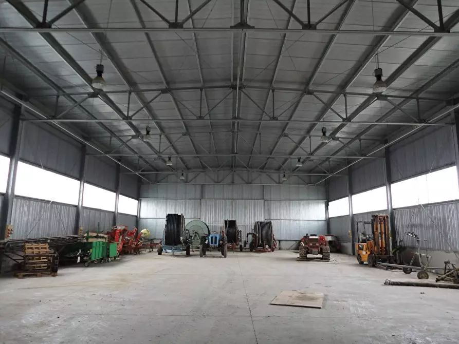 Immagine 12 di Capannone industriale in vendita  in Strada Provinciale 20 a Abbateggio