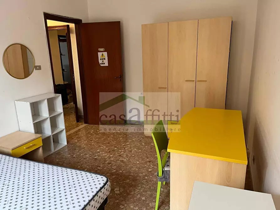 Immagine 6 di Casa semindipendente in affitto  in Viale B. Croce a Chieti