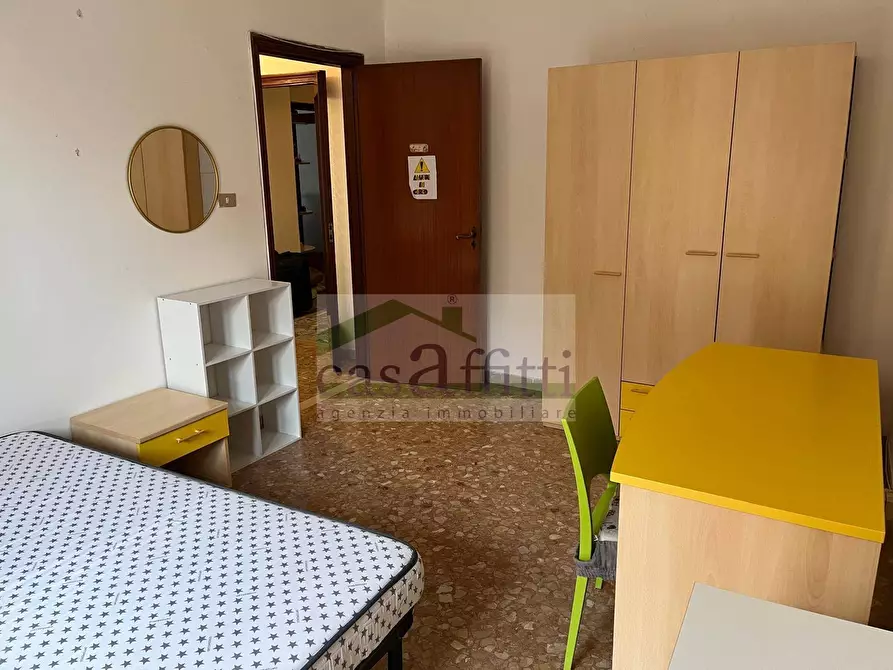 Immagine 5 di Casa semindipendente in affitto  in Viale B. Croce a Chieti