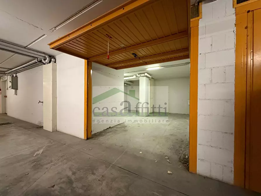 Immagine 1 di Box auto   in Viale Amendola a Paglieta