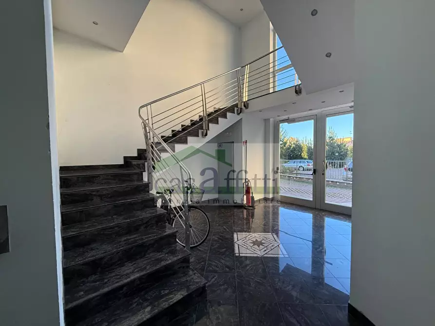 Immagine 19 di Locale commerciale in affitto  in Via Pietro Nenni a Chieti