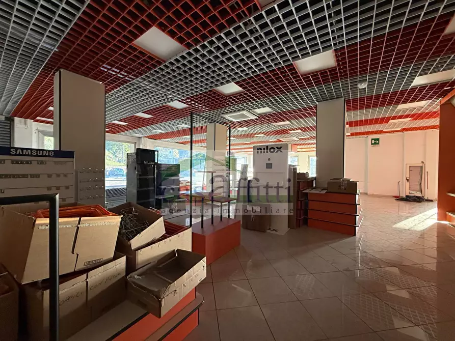 Immagine 9 di Locale commerciale in affitto  in Via Pietro Nenni a Chieti