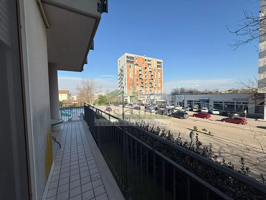 Immagine 13 di Appartamento in affitto  in Via Beirut a Chieti