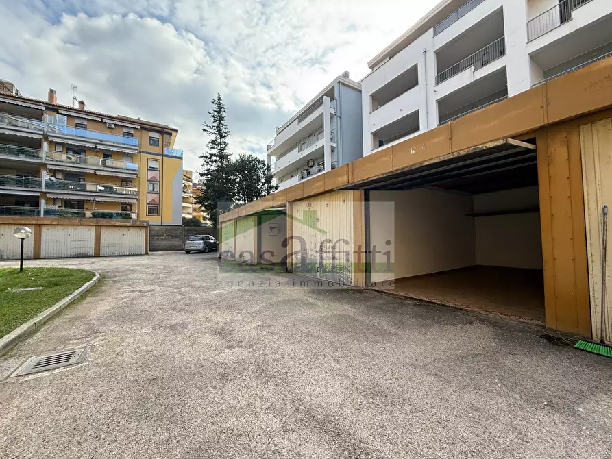 Immagine 8 di Box auto in affitto  in Via Ortona 6 a Chieti