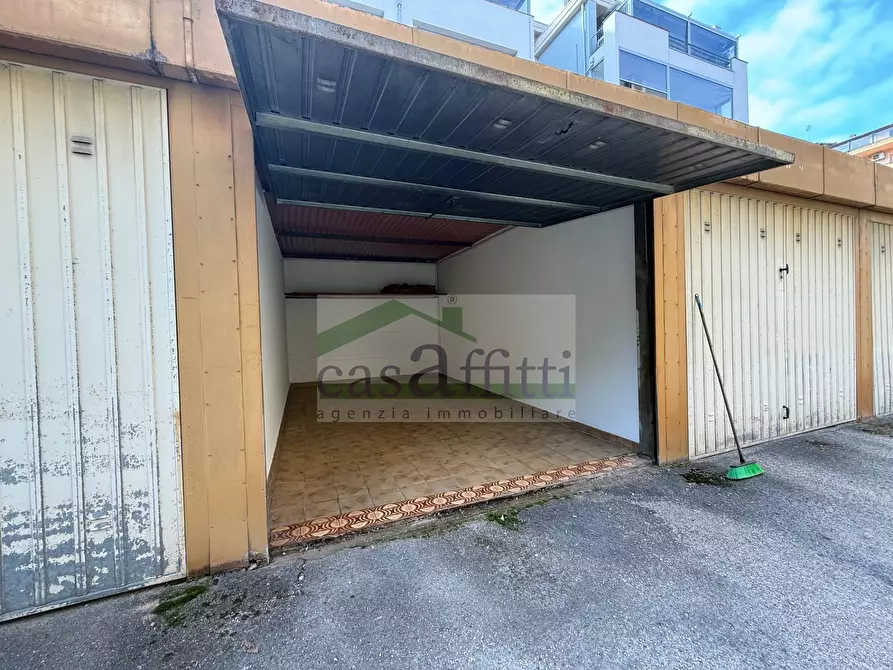 Immagine 6 di Box auto in affitto  in Via Ortona 6 a Chieti