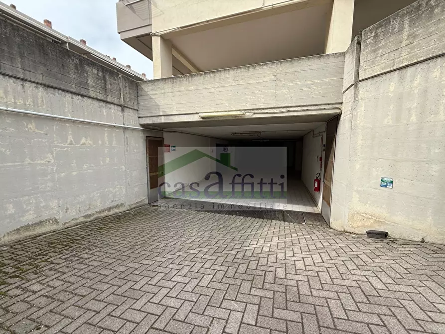 Immagine 7 di Box auto in affitto  in Via Ortiz 28 a Chieti