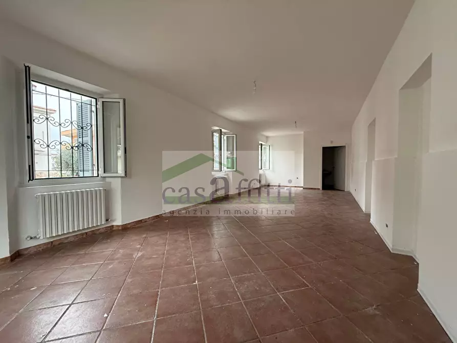 Immagine 1 di Locale commerciale in affitto  in Via Dei Vestini 114 a Chieti