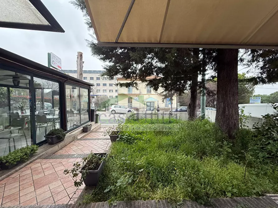Immagine 10 di Locale commerciale in affitto  in Via Dei Vestini 114 a Chieti