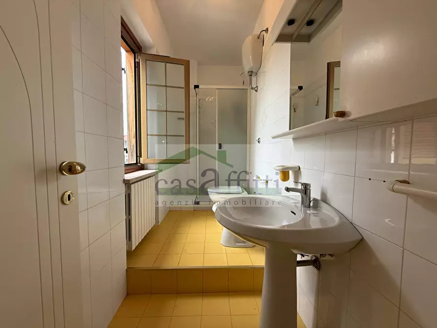 Immagine 35 di Appartamento in affitto  in Via Sinello a Chieti
