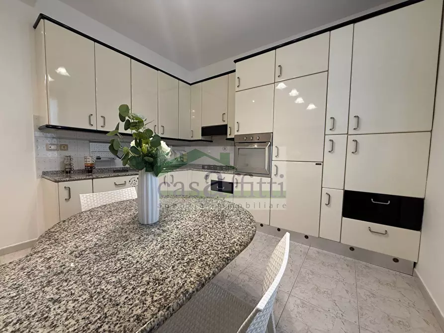 Immagine 7 di Appartamento in affitto  in Piazza IV Novembre 4 a Francavilla Al Mare