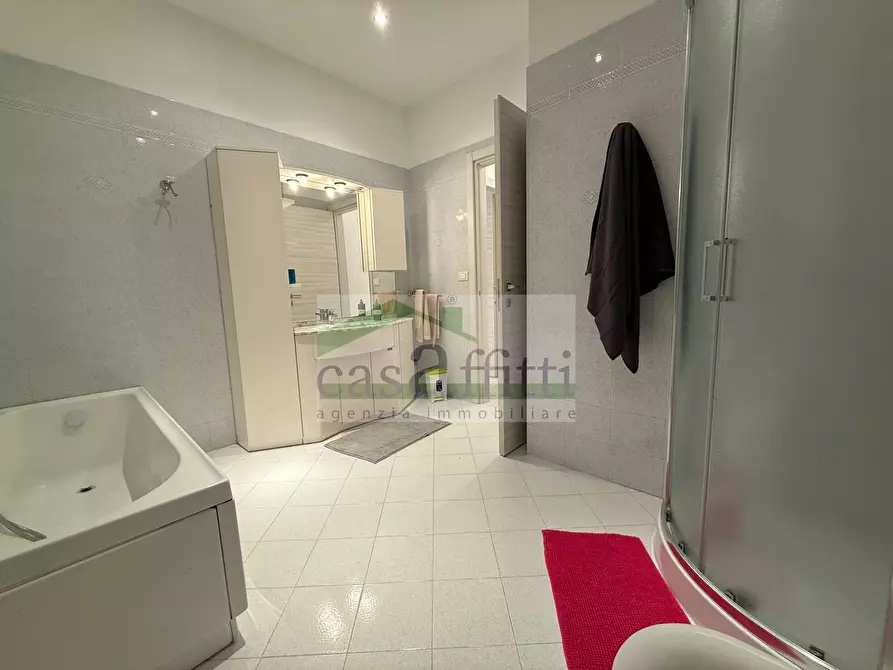 Immagine 9 di Appartamento in affitto  in Piazza IV Novembre 4 a Francavilla Al Mare