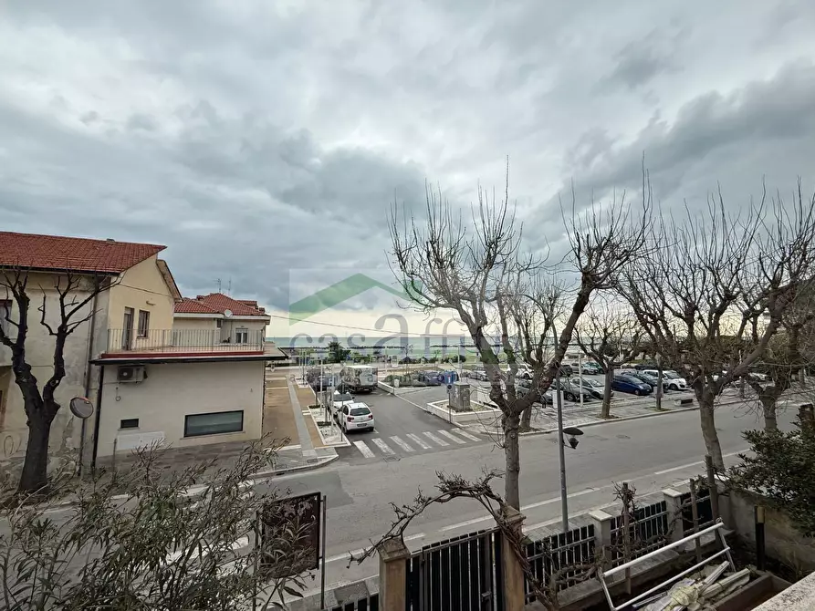 Immagine 6 di Appartamento in affitto  in Piazza IV Novembre 4 a Francavilla Al Mare