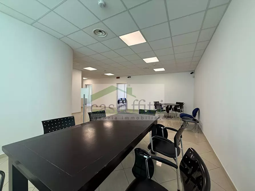 Immagine 2 di Ufficio in affitto  in Via Pietro Nenni a Chieti