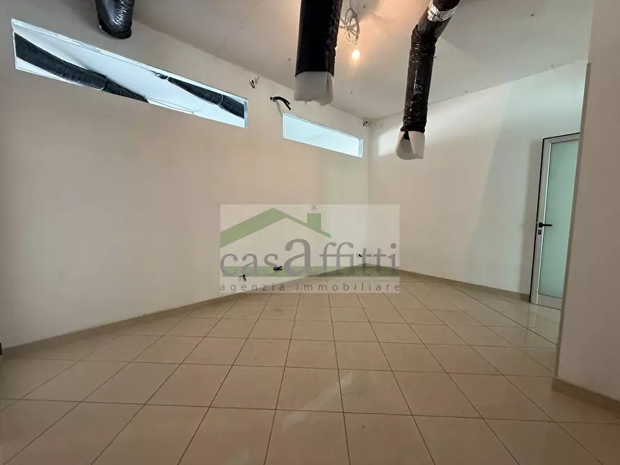 Immagine 10 di Ufficio in affitto  in via pietro nenni a Paglieta