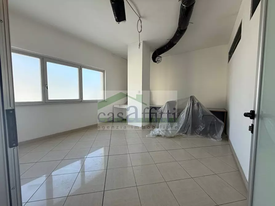 Immagine 11 di Ufficio in affitto  in via pietro nenni a Paglieta