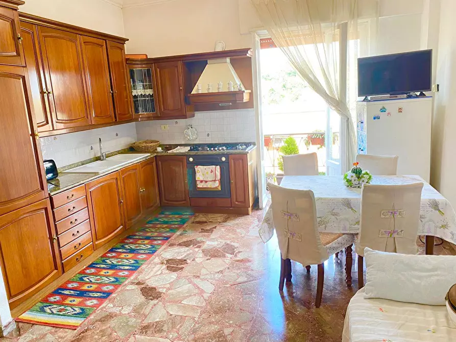 Immagine 1 di Appartamento in vendita  in Vicolo Del Monte Delle Capre 57 a Roma