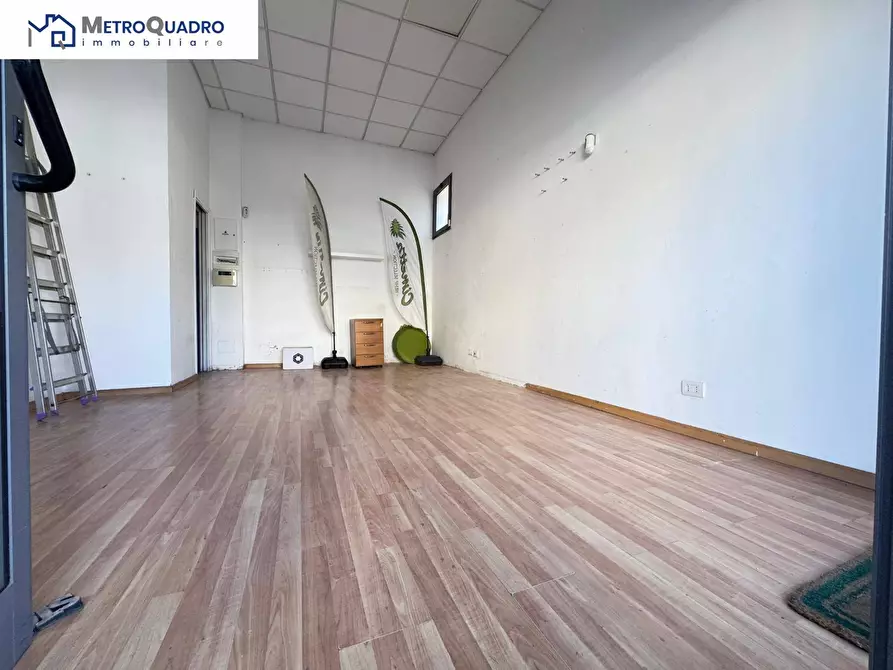 Immagine 2 di Locale commerciale in affitto  in Via Della Pisana 87 a Roma