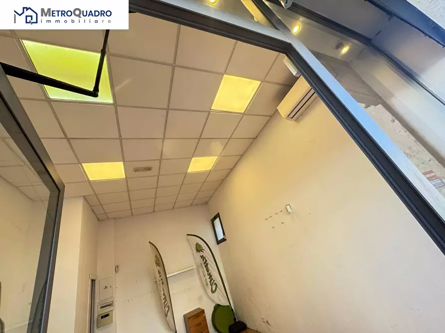 Immagine 10 di Locale commerciale in affitto  in Via Della Pisana 87 a Roma