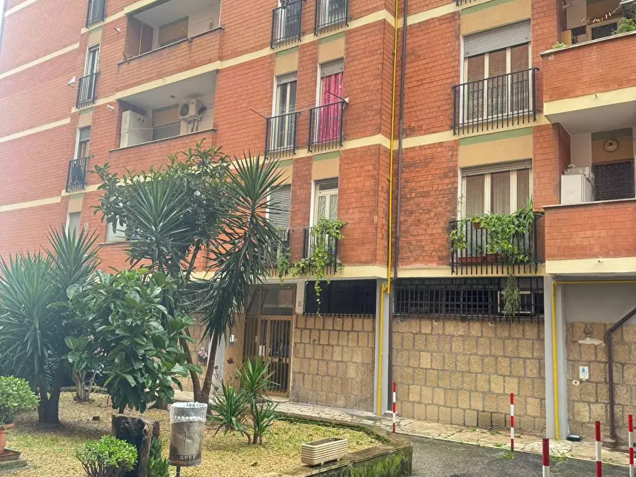 Immagine 1 di Appartamento in vendita  in via pieve fosciana 93 a Roma