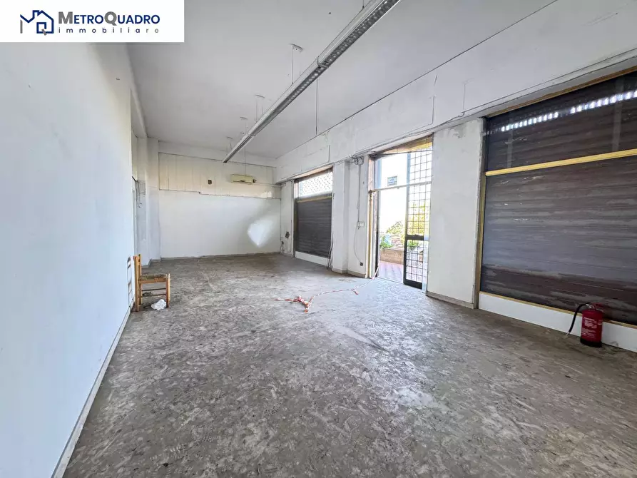 Immagine 3 di Locale commerciale in affitto  in via delle vign 36 a Roma