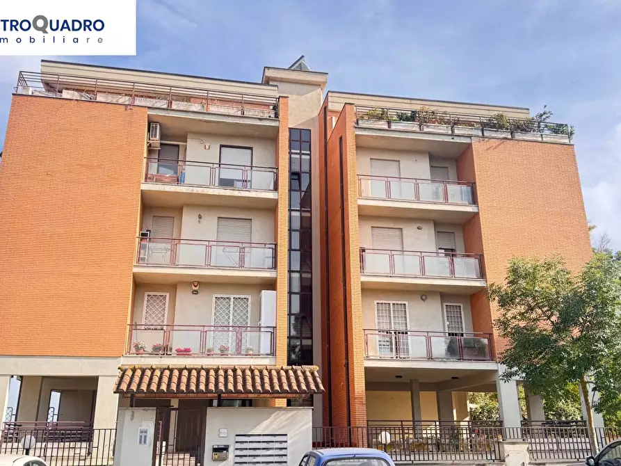 Immagine 39 di Appartamento in vendita  in Via Generale Giuseppe Valle 66 a Roma
