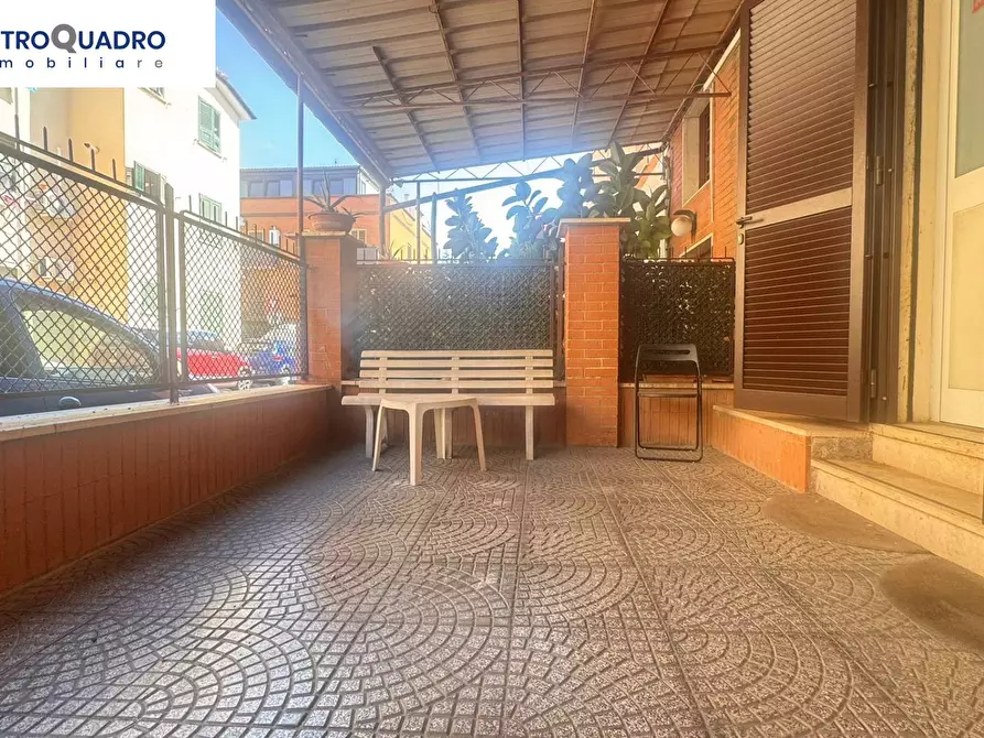 Immagine 19 di Locale commerciale in vendita  in Via Dei Rezzonico 3 a Roma