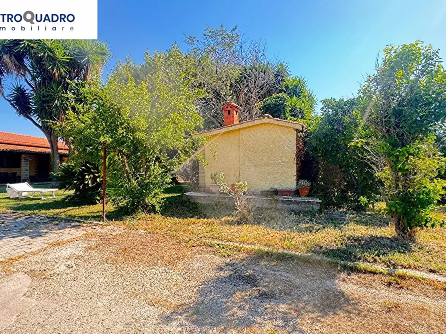 Immagine 9 di Villa in vendita  in Via Della Tenuta La Pisana 171 a Roma