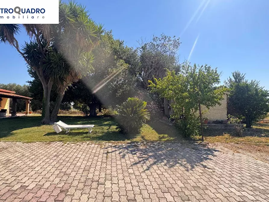 Immagine 10 di Villa in vendita  in Via Della Tenuta La Pisana 171 a Roma
