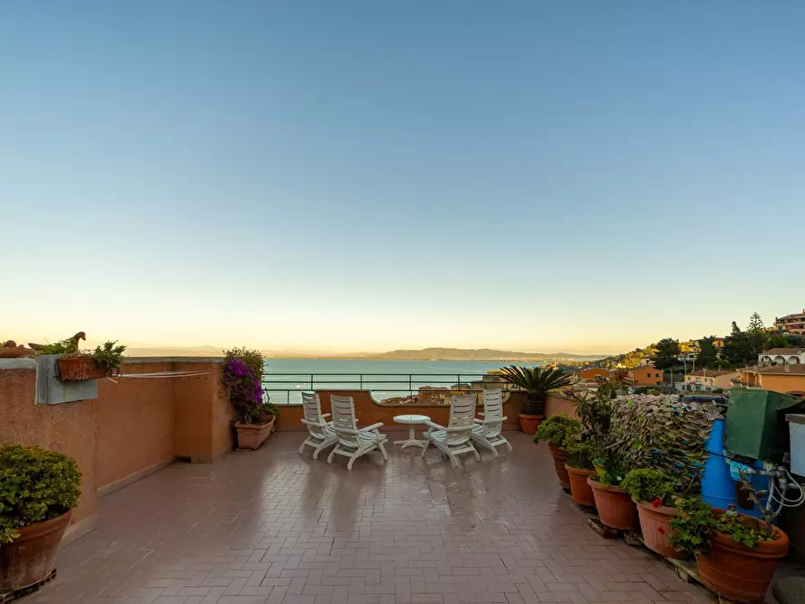 Immagine 3 di Attico in vendita  in Strada del Sole 32 a Monte Argentario