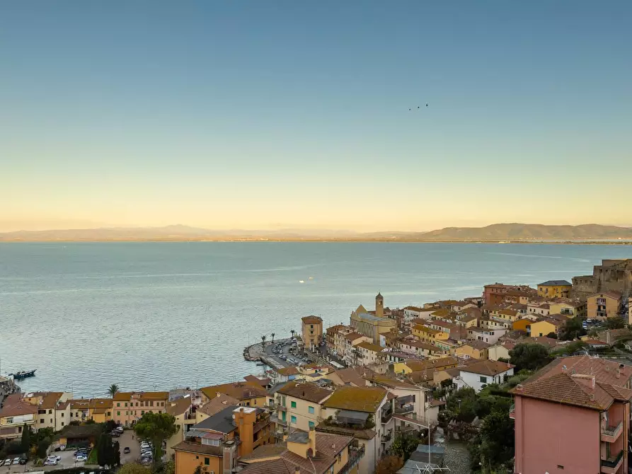 Immagine 31 di Attico in vendita  in Strada del Sole 32 a Monte Argentario