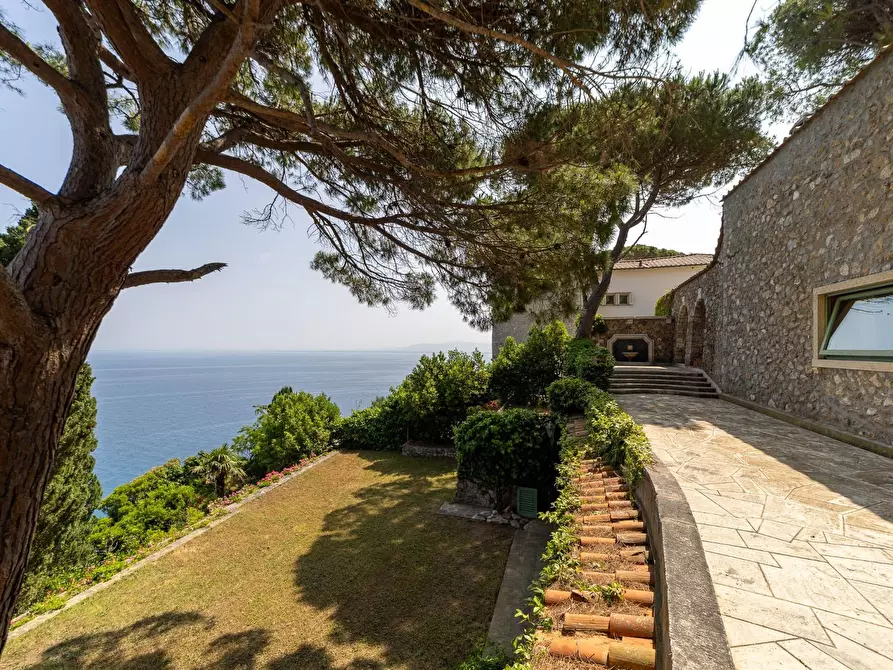 Immagine 6 di Villa in vendita  in Via Panoramica 126 a Monte Argentario
