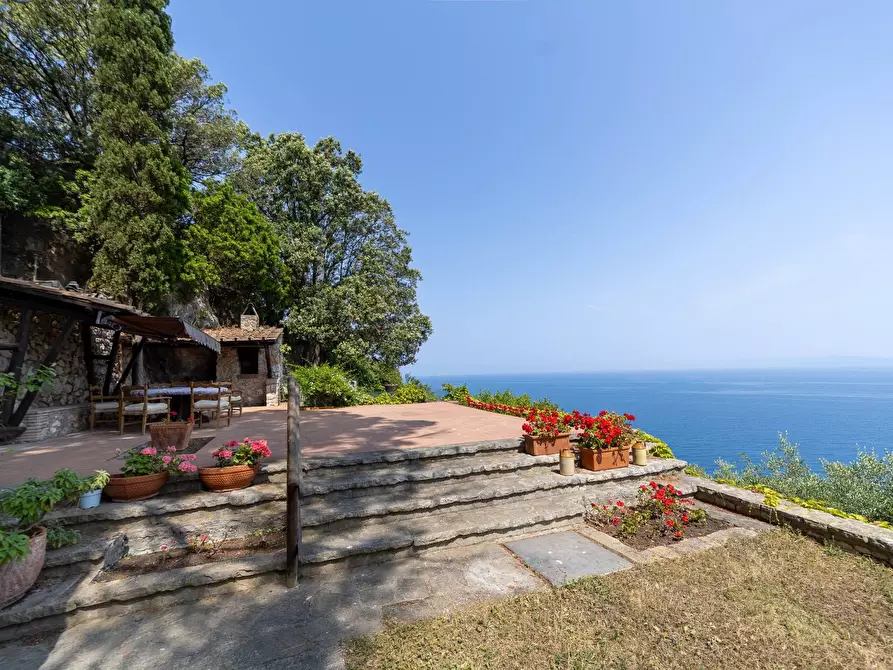 Immagine 9 di Villa in vendita  in Via Panoramica 126 a Monte Argentario