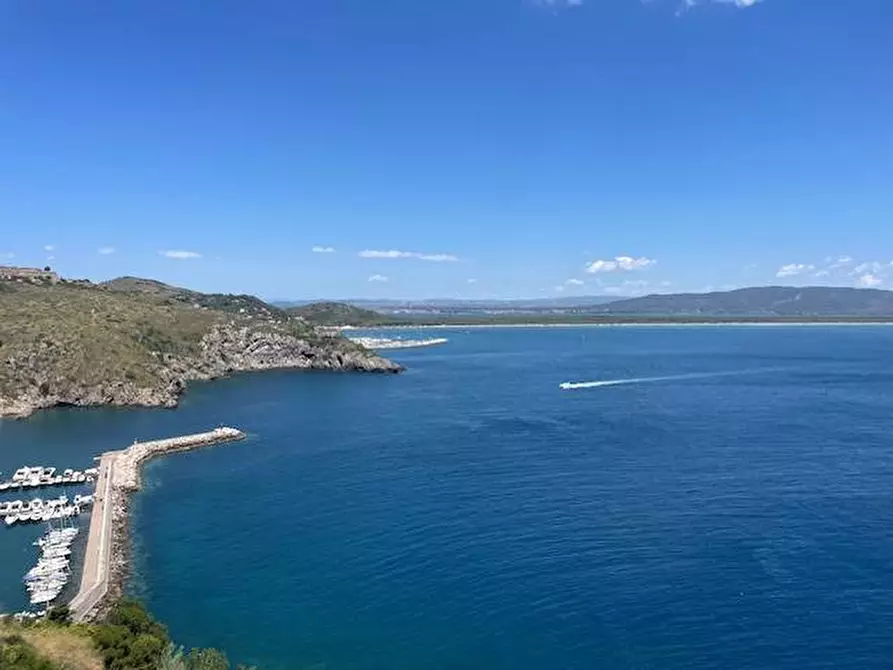 Immagine 14 di Cantina in vendita  in Forte La Rocca snc a Monte Argentario