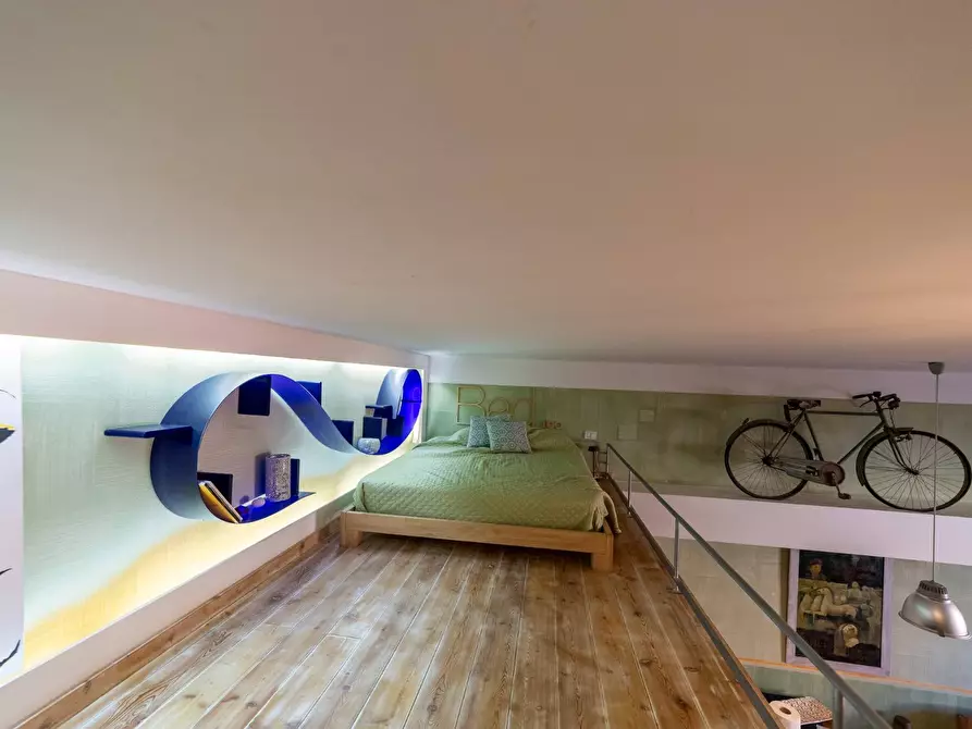 Immagine 8 di Loft/Open space in vendita  in piazza cortesini 9 a Orbetello