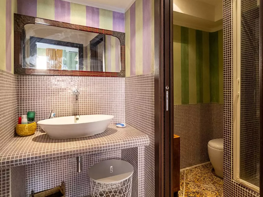 Immagine 11 di Loft/Open space in vendita  in piazza cortesini 9 a Orbetello