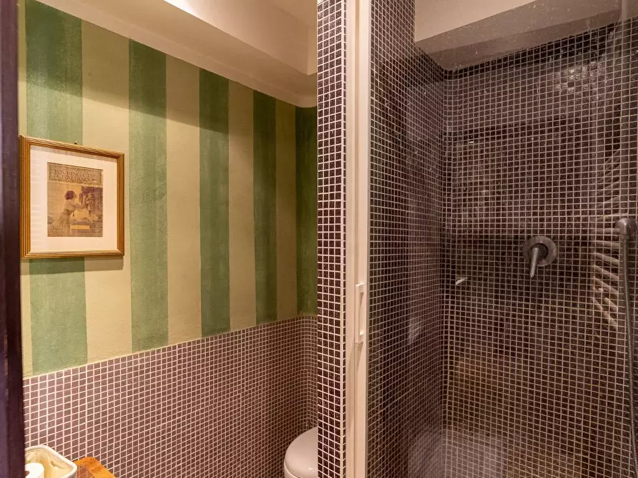 Immagine 12 di Loft/Open space in vendita  in piazza cortesini 9 a Orbetello