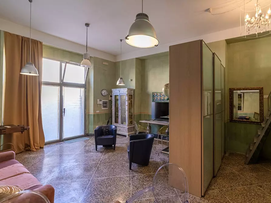 Immagine 13 di Loft/Open space in vendita  in piazza cortesini 9 a Orbetello