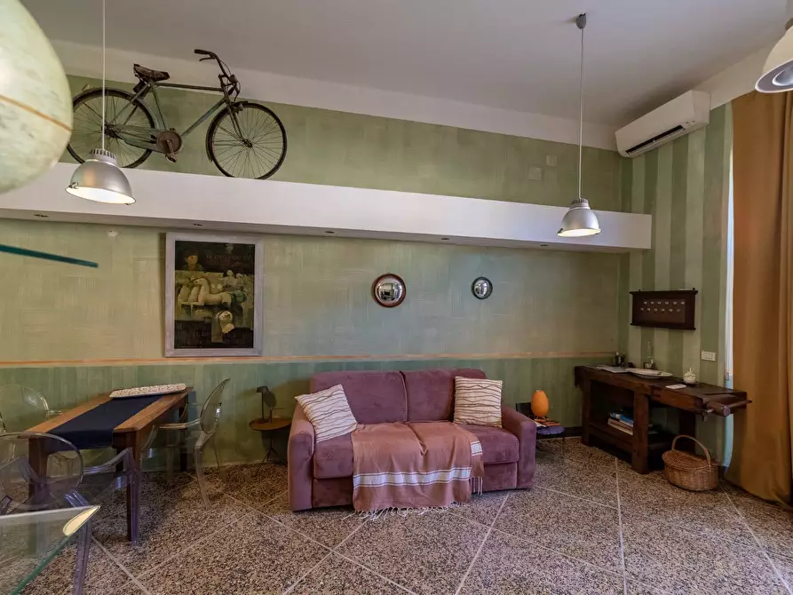 Immagine 3 di Loft/Open space in vendita  in piazza cortesini 9 a Orbetello