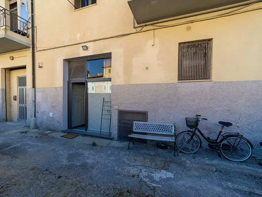 Immagine 15 di Loft/Open space in vendita  in piazza cortesini 9 a Orbetello