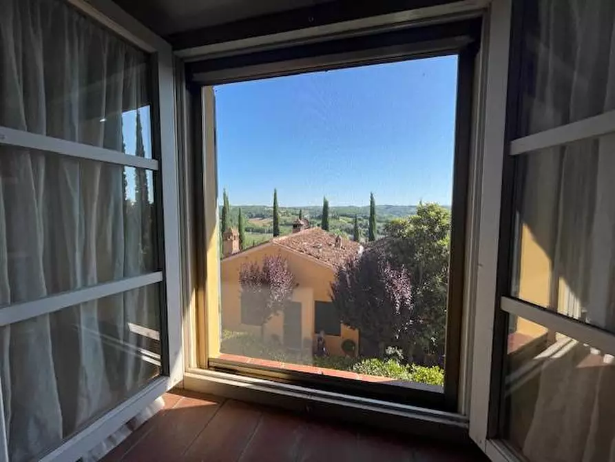 Immagine 2 di Appartamento in vendita  in Strada chiantigiana 52 a Siena