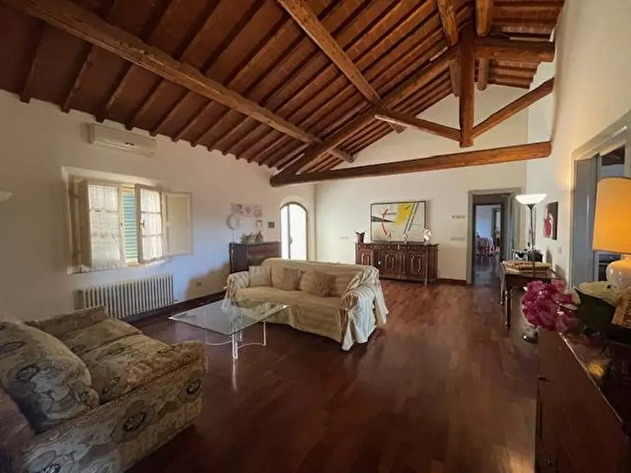 Immagine 9 di Appartamento in vendita  in Strada chiantigiana 52 a Siena